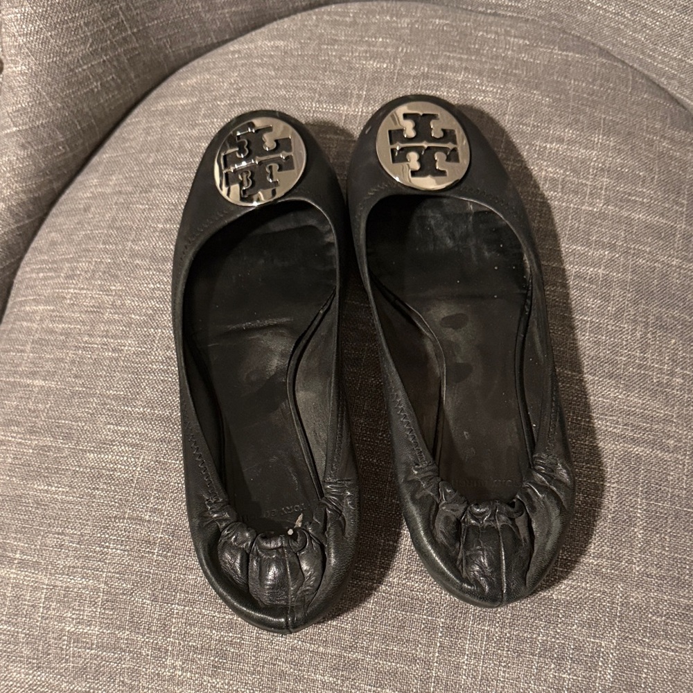 Tory Burch Black Leather Flats with Silver Logo
